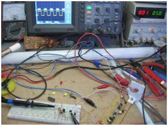 Modulowany laser (14)