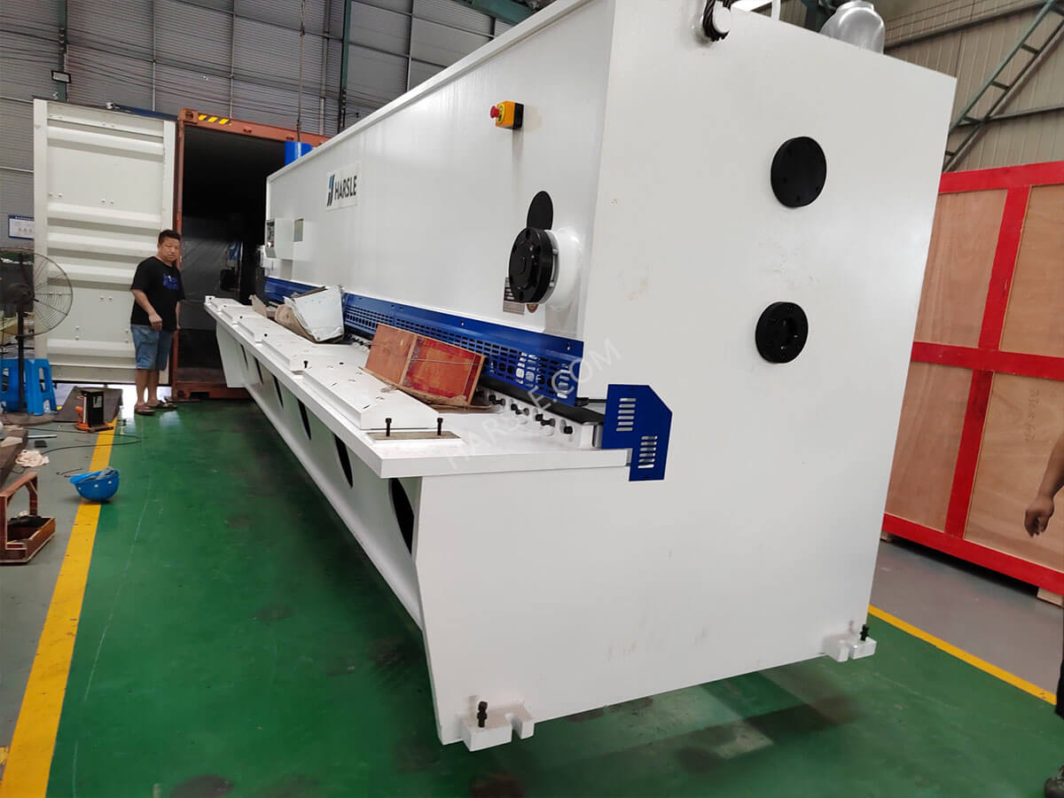 Philippines-WC67K-300T6000 Press Brake (2)